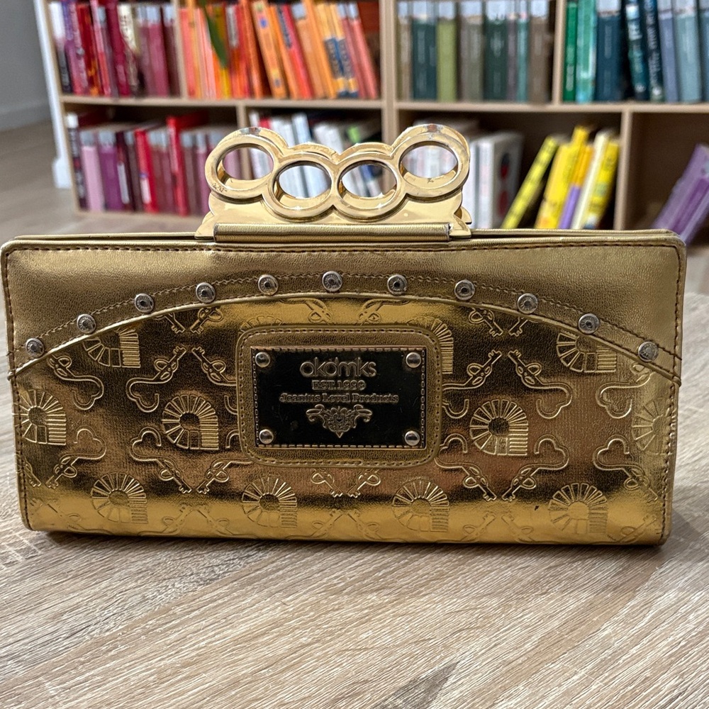 AKDMKS Gold Knuckle Clutch